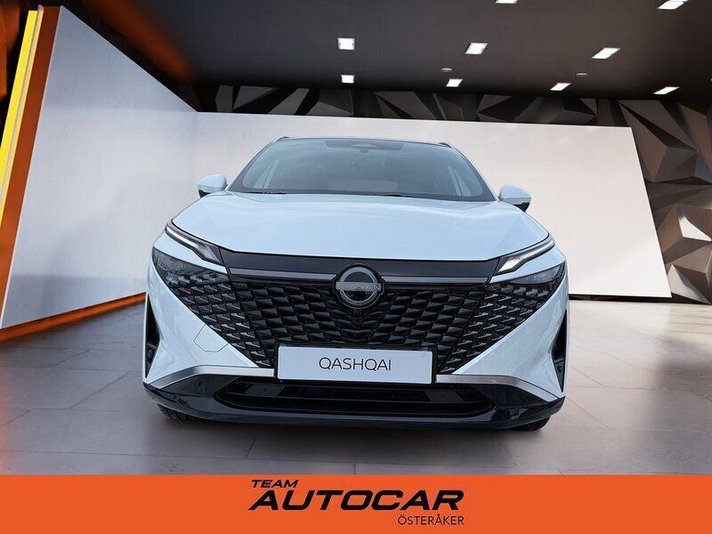 Begagnad Nissan Qashqai Tekna 140 HK (102 kW) 2024 Svart SUV