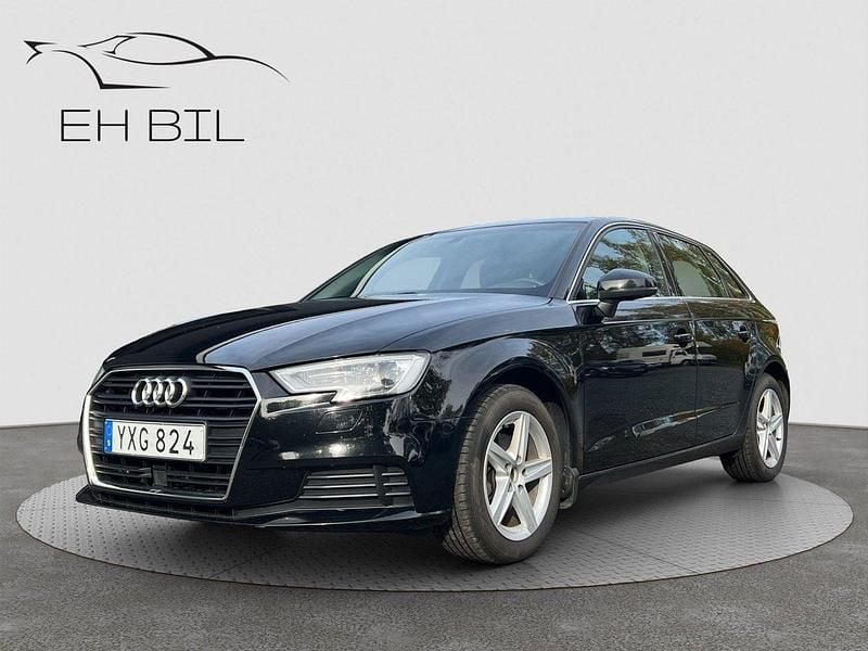 Svart Begagnad 2018 Audi A3 Sportback Proline Halvkombi | 149 900 kr (Marknadspris) - Bild 1/4