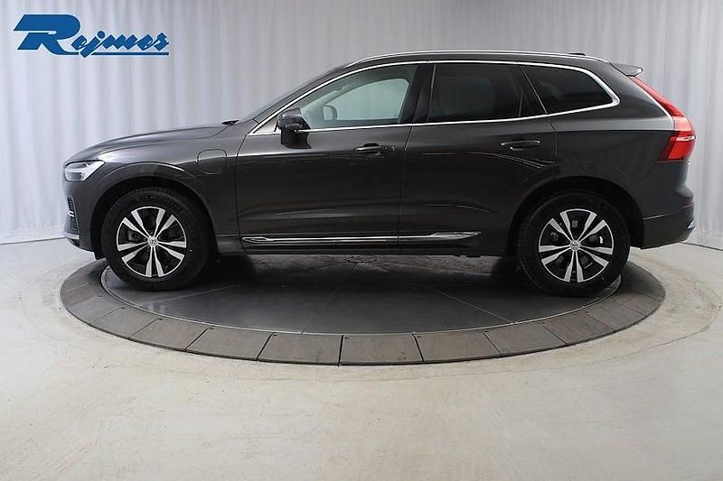 Begagnad Volvo XC60 Core 349 HK (256 kW) 2024 Grå SUV