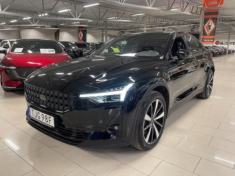Svart Begagnad 2022 Polestar 2 Pilot Halvkombi | 329 000 kr (Marknadspris) - Bild 1/4
