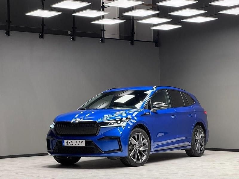 Begagnad Skoda Enyaq iV SportLine 150 kW (204 HK) 2022 Blå SUV