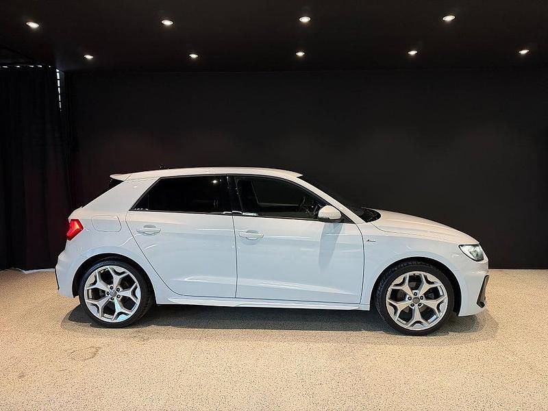 Begagnad Audi A1 Sportback S-Line 116 HK (85 kW) 2021 Vit Halvkombi