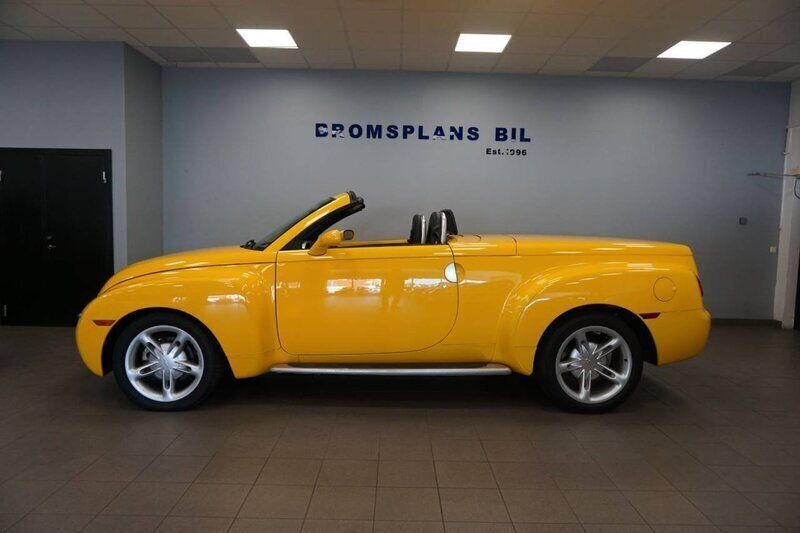 Gul Begagnad 2004 Chevrolet SSR Pickup | 379 500 kr - Bild 1/4