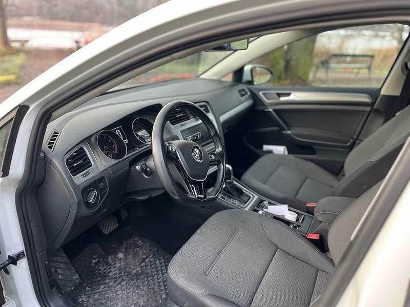 Begagnad 2017 VW Golf VII Kombi | 133 000 kr (Marknadspris) - Bild 1/4