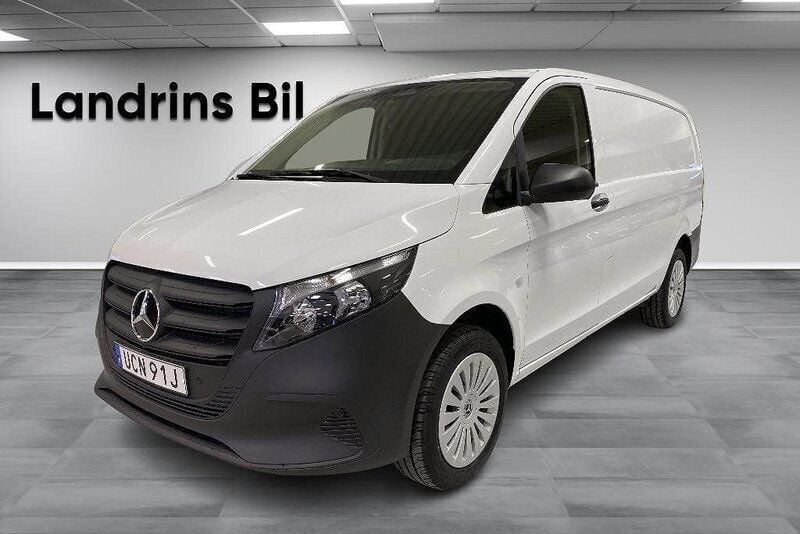 Vit Ny 2025 Mercedes Vito Minibuss | 593 750 kr (Bra pris) - Bild 1/4