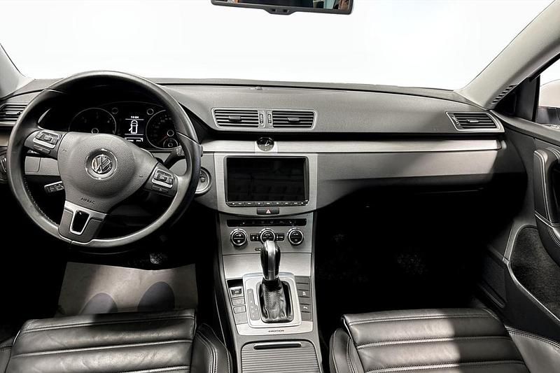 Begagnad VW Passat 180 HK (132 kW) 2015 Vit Kombi