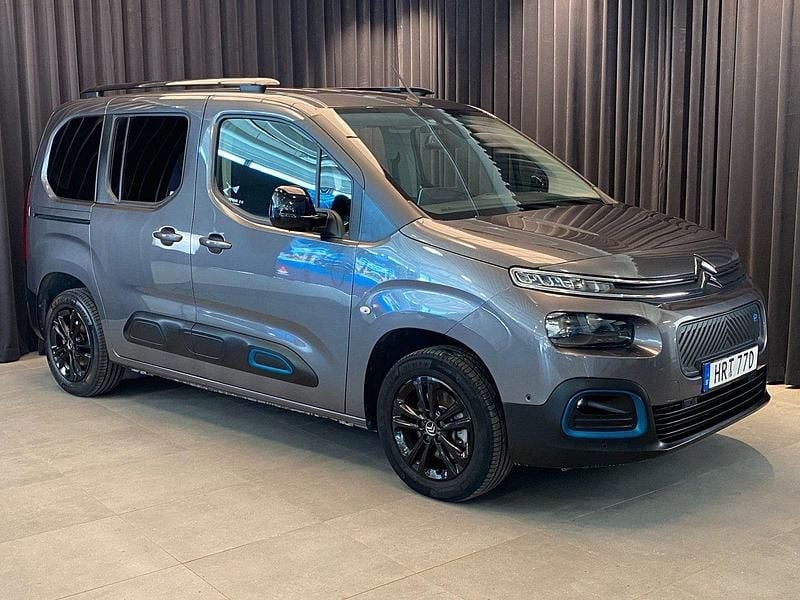 Grå Begagnad 2022 Citroën e-Berlingo Shine Minibuss | 309 000 kr - Bild 1/4
