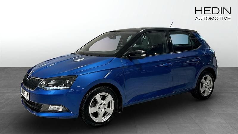 Begagnad Skoda Fabia Style 110 HK (80 kW) 2017 Blå Halvkombi