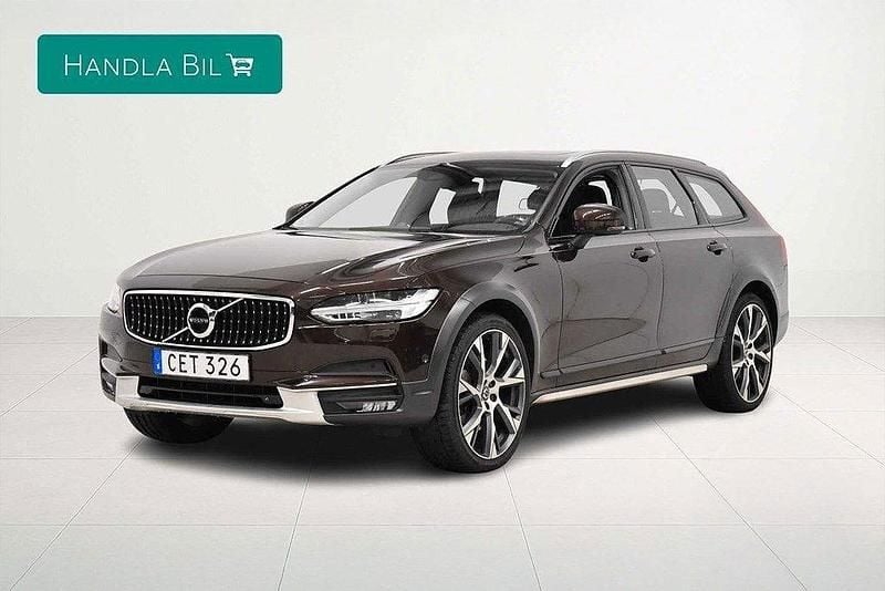 Mörkbrun Begagnad 2017 Volvo V90 CC Inscription Kombi | 359 900 kr (Marknadspris) - Bild 1/4