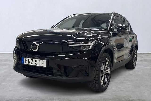 Begagnad Volvo XC40 Core 185 kW (252 HK) 2022 Svart SUV