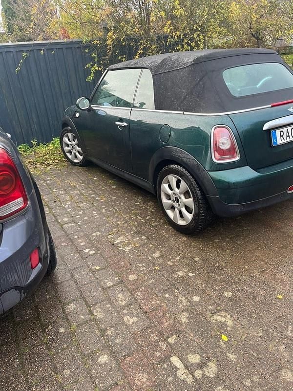 Begagnad 2010 Mini Cooper Cabriolet Cab | 85 000 kr (Bra pris) - Bild 1/1