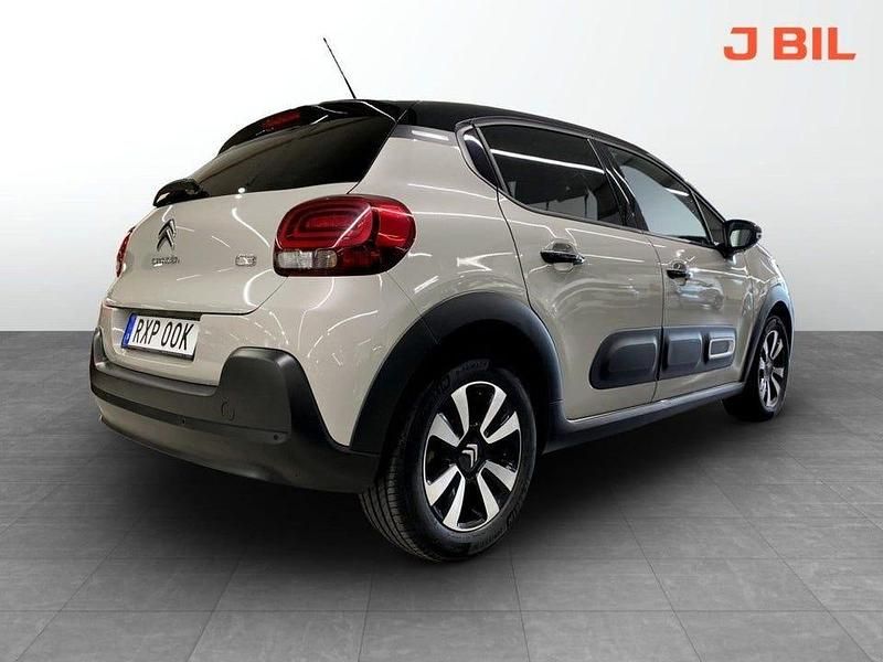 Begagnad Citroën C3 Shine 110 HK (80 kW) 2024 Grå Halvkombi