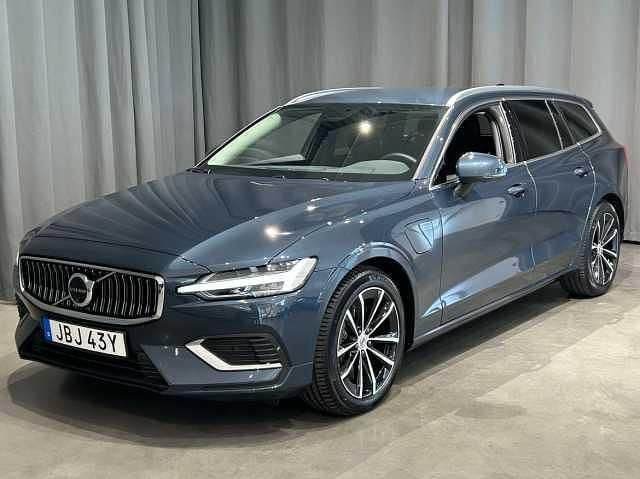Blå Begagnad 2026 Volvo V60 Kombi | 509 800 kr (Lite dyr) - Bild 1/3