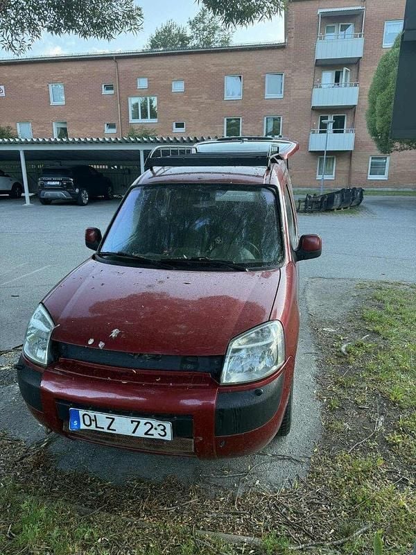Röd Begagnad 2007 Citroën Berlingo Kombi | 13 000 kr (Superpris) - Bild 1/4