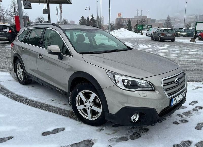 Grå/ljusbrun Begagnad 2016 Subaru Outback Kombi | 174 000 kr (Marknadspris) - Bild 1/4