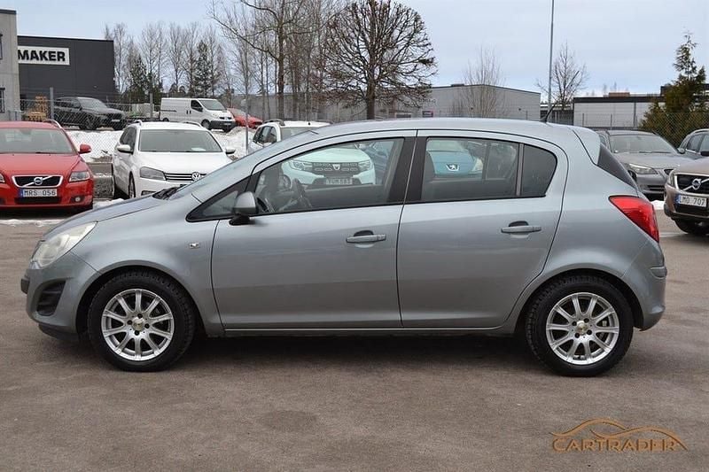 Begagnad Opel Corsa Enjoy 86 HK (63 kW) 2012 Grå Halvkombi