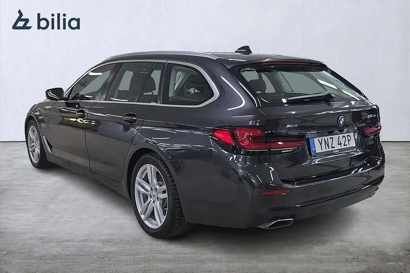Begagnad BMW 530 295 HK (216 kW) 2023 Grå Kombi