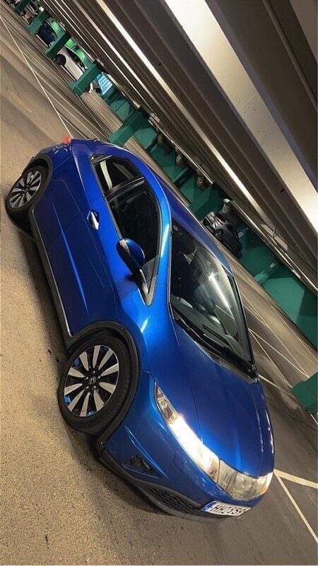 Blå Begagnad 2007 Honda Civic Sport Halvkombi | 29 999 kr (Marknadspris) - Bild 1/4