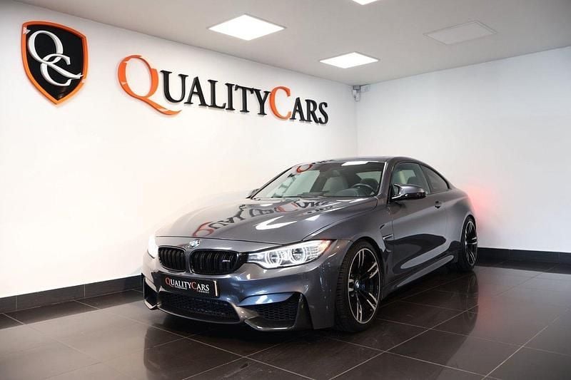 Grå Begagnad 2014 BMW M4 Shadowline Sportkupé | 429 000 kr - Bild 1/4