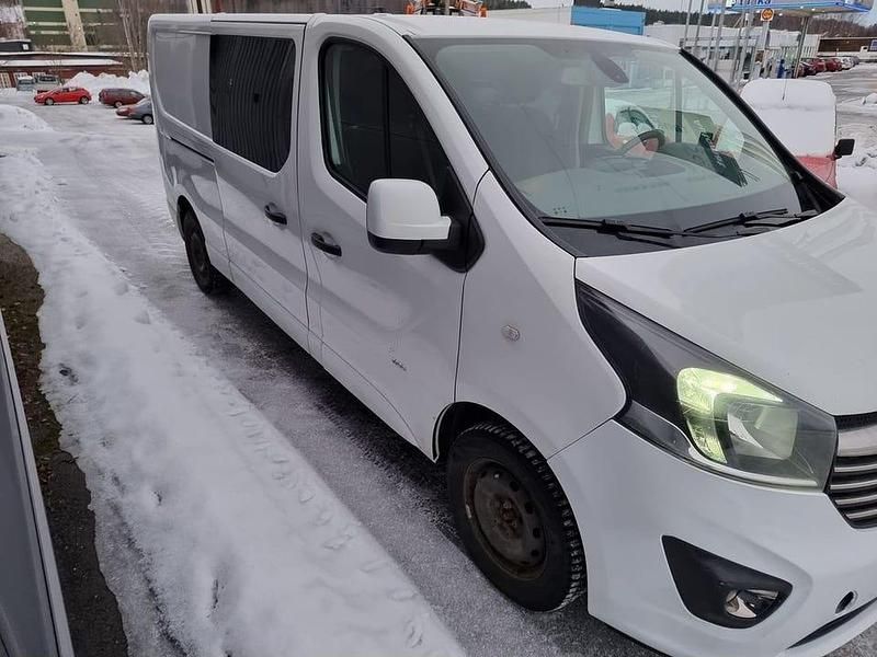 Begagnad Opel Vivaro 147 HK (108 kW) 2017 Vit Minibuss