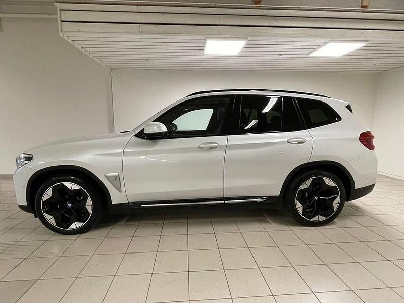 Begagnad BMW iX3 213 kW (290 HK) 2020 Vit SUV