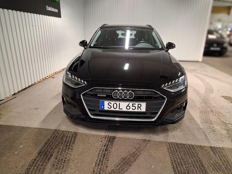 Begagnad Audi A4 Proline 190 HK (139 kW) 2020 Svart Kombi