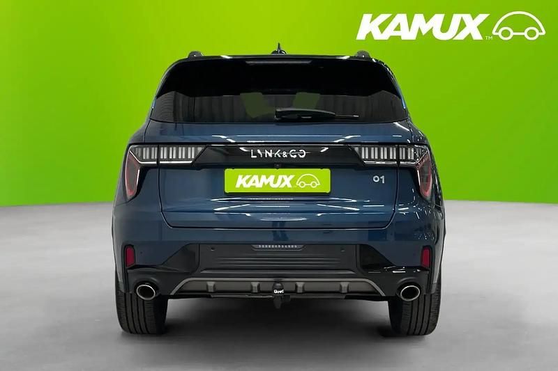 Begagnad Lynk & Co 01 261 HK (191 kW) 2022 Blå SUV