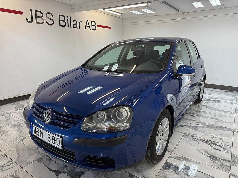Ljusblå Begagnad 2005 VW Golf IV Comfortline Halvkombi | 44 900 kr - Bild 1/4