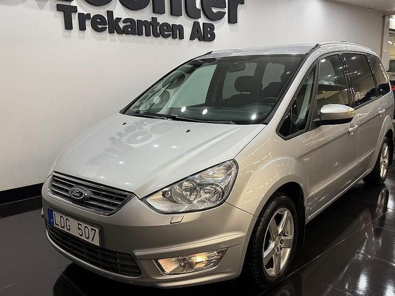Begagnad Ford Galaxy Trend 145 HK (106 kW) 2010 Grå Minibuss
