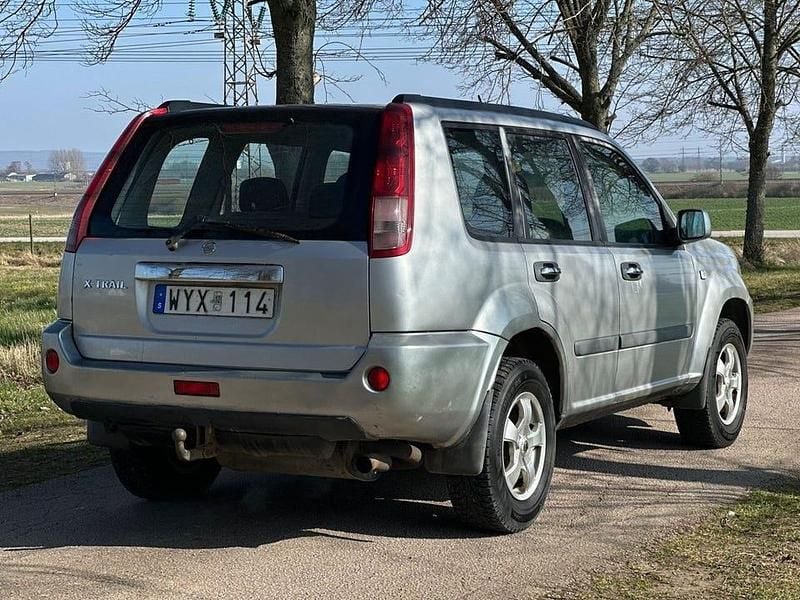 Begagnad Nissan X-Trail 136 HK (100 kW) 2005 Silver SUV