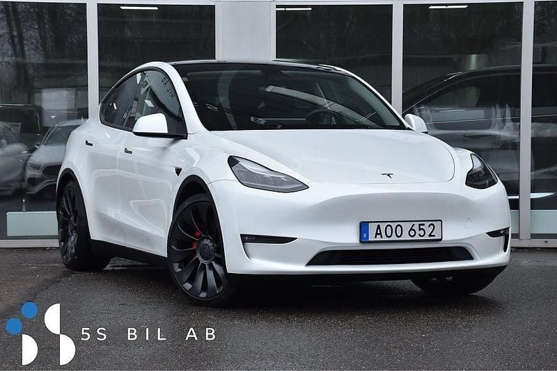 Begagnad Tesla Model Y Performance 392 kW (534 HK) 2023 Vit SUV