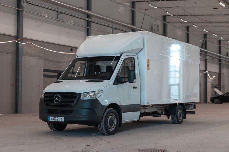 Vit Begagnad 2022 Mercedes Sprinter Van | 529 000 kr (Dyr) - Bild 1/4
