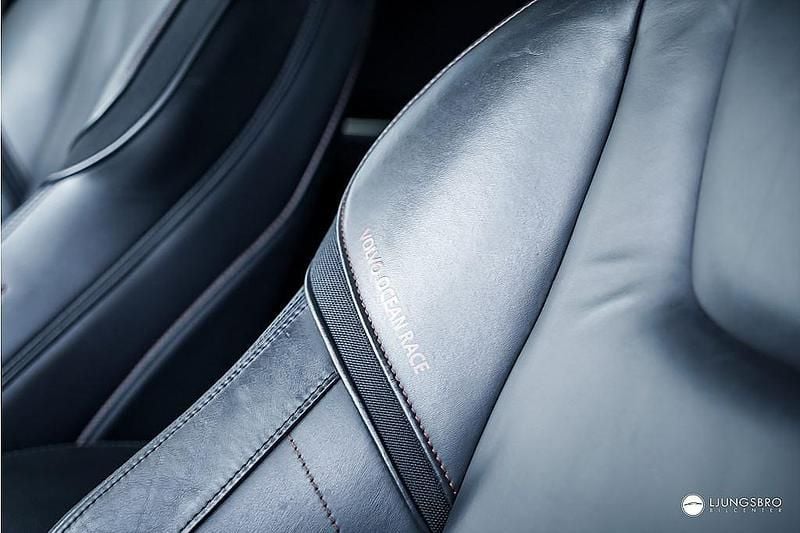 Begagnad Volvo XC60 Ocean Race 181 HK (133 kW) 2015 Blå SUV