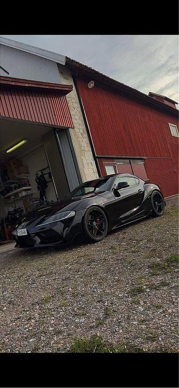 Svart Begagnad 2019 Toyota Supra Premium Sportkupé | 610 000 kr - Bild 1/4