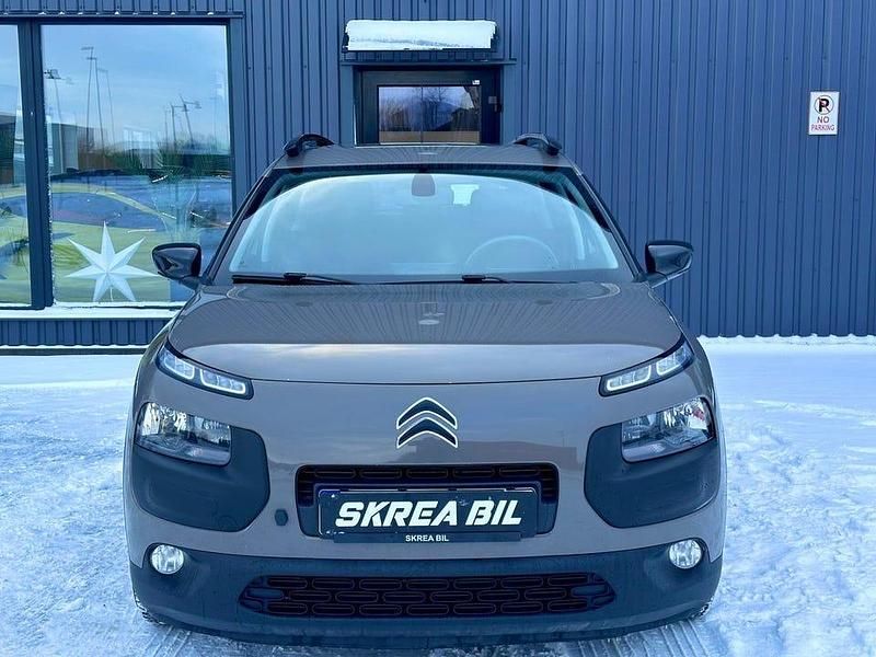 Begagnad Citroën C4 Cactus PureTech 82 HK (60 kW) 2016 Brun Halvkombi