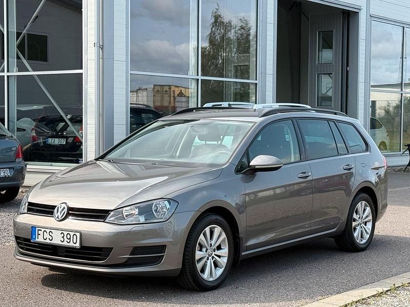 Grå Begagnad 2013 VW Golf VII Kombi | 79 800 kr - Bild 1/4