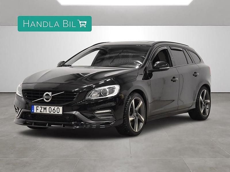 Svart Begagnad 2015 Volvo V60 R-Design Kombi | 199 900 kr (Dyr) - Bild 1/4