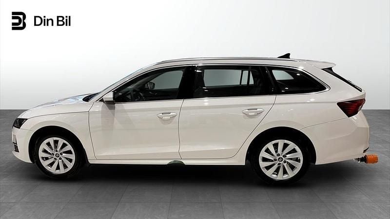 Ny Skoda Octavia 2026 Vit Kombi