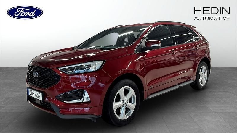 Röd (red) Begagnad 2020 Ford Edge ST-Line SUV | 299 900 kr (Marknadspris) - Bild 1/4