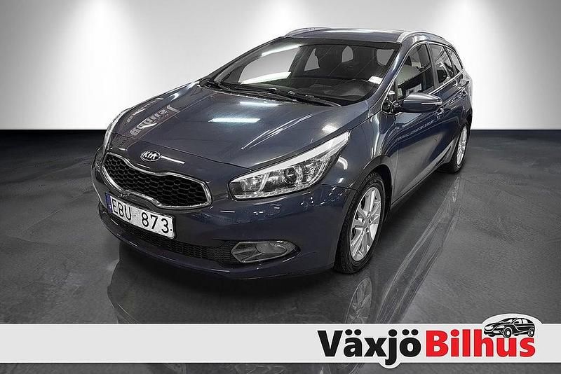 Blå Begagnad 2013 Kia Ceed Sportswagon Comfort Kombi | 49 900 kr (Dyr) - Bild 1/4