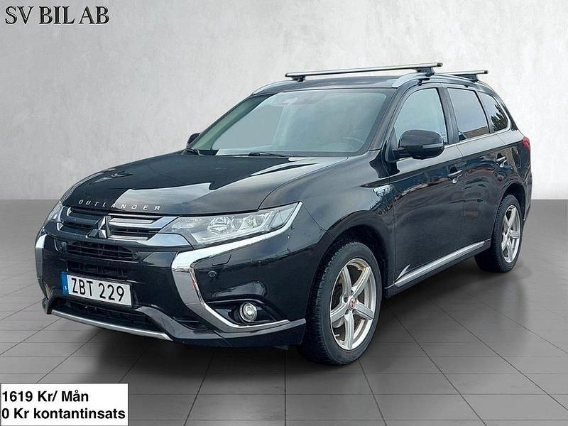 Svart Begagnad 2017 Mitsubishi Outlander P-HEV SUV | 169 900 kr (Marknadspris) - Bild 1/4