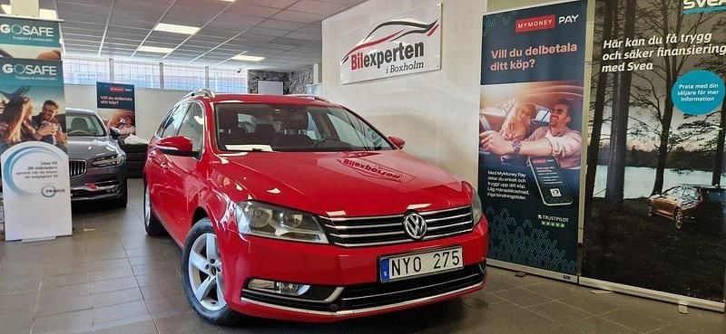 Röd Begagnad 2013 VW Passat Kombi | 69 900 kr (Bra pris) - Bild 1/4