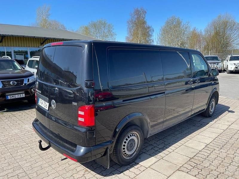 Begagnad VW T6 102 HK (75 kW) 2017 Svart Van