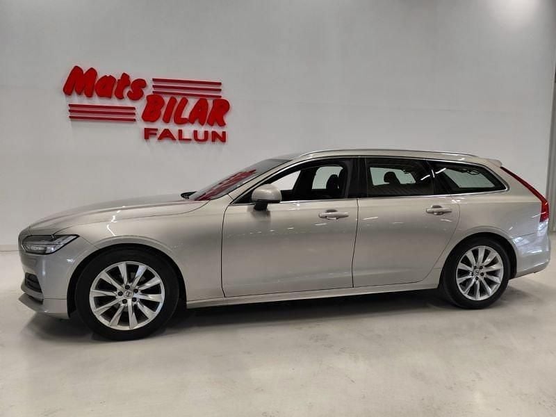 Ljusbrun Begagnad 2018 Volvo V90 Momentum Kombi | 239 900 kr (Lite dyr) - Bild 1/4