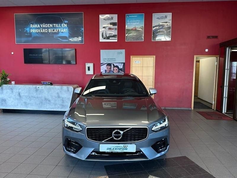 Begagnad Volvo V90 R-Design 310 HK (228 kW) 2018 Grå Kombi