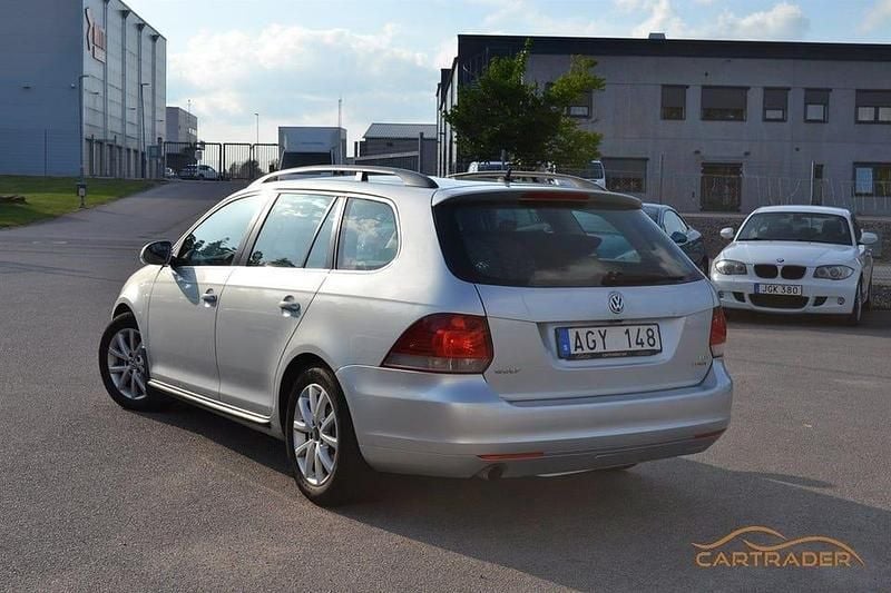 Begagnad VW Golf VII 105 HK (77 kW) 2012 Silver Kombi