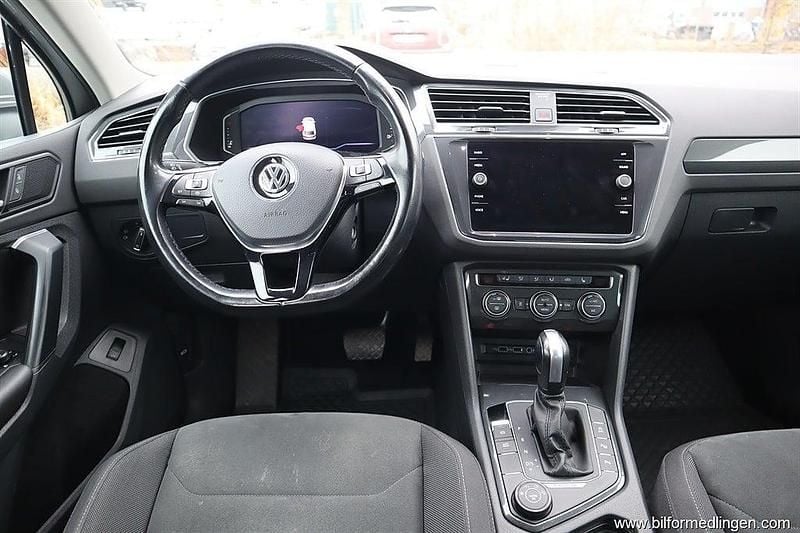 Begagnad VW Tiguan 190 HK (139 kW) 2019 Grå samma som bilen SUV
