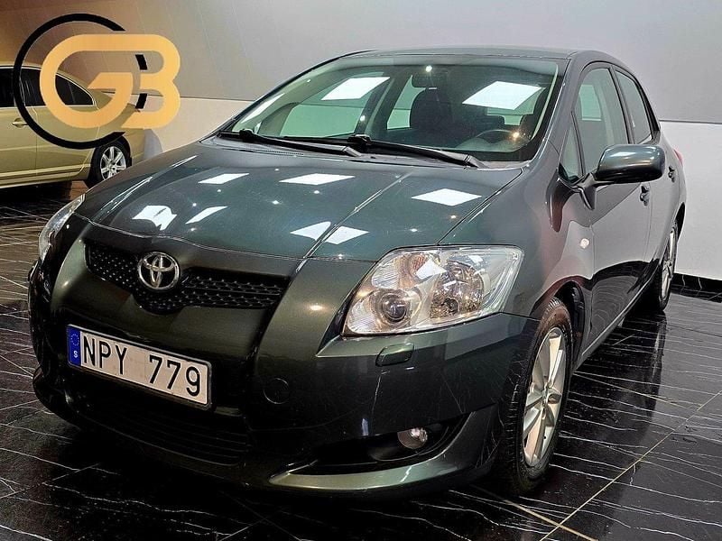 Mörkgrön (grön) Begagnad 2008 Toyota Auris Halvkombi | 59 900 kr (Lite dyr) - Bild 1/4
