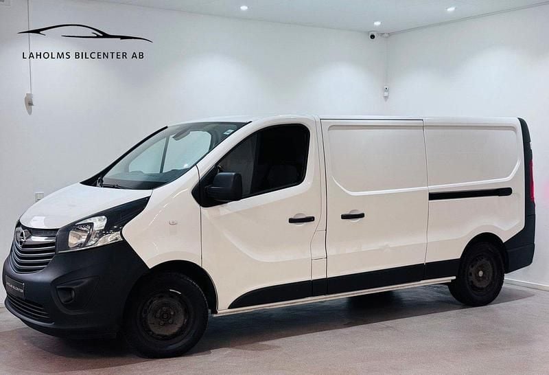 Vit Begagnad 2018 Opel Vivaro Van | 129 900 kr (Bra pris) - Bild 1/4