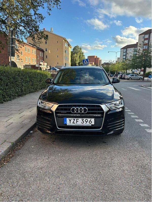 Svart Begagnad 2018 Audi Q3 SUV | 210 000 kr (Marknadspris) - Bild 1/4